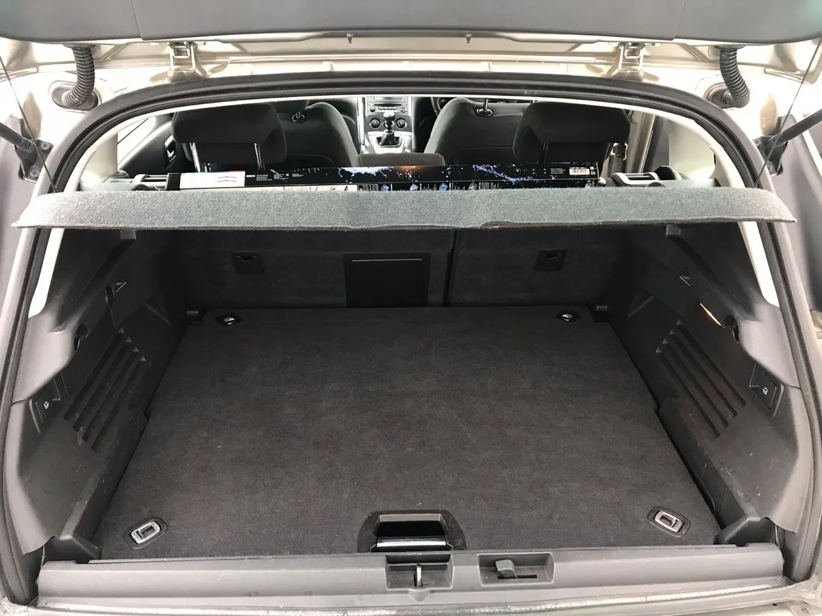 Peugeot 3008 SUV, Diesel, 2014, Grey
