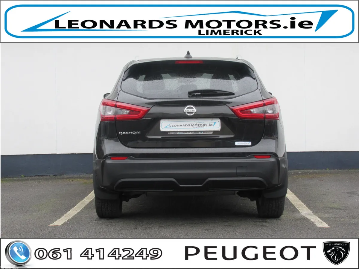 Nissan Qashqai SUV, Petrol, 2019, Black