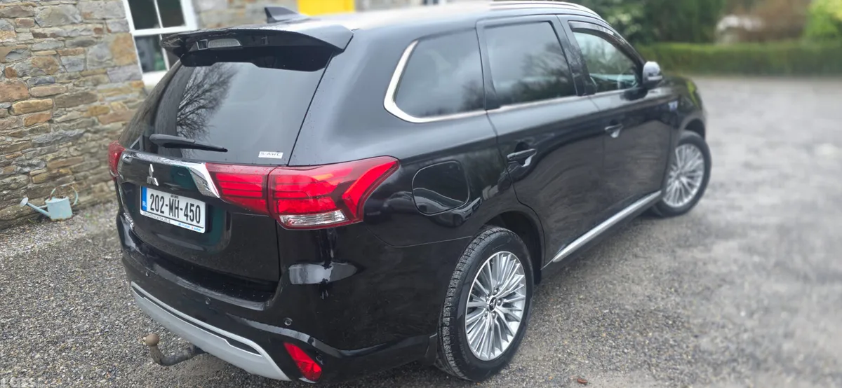 Mitsubishi Outlander SUV, Petrol Plug-in Hybrid, 2020, Black