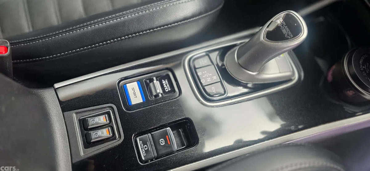Mitsubishi Outlander SUV, Petrol Plug-in Hybrid, 2020, Black