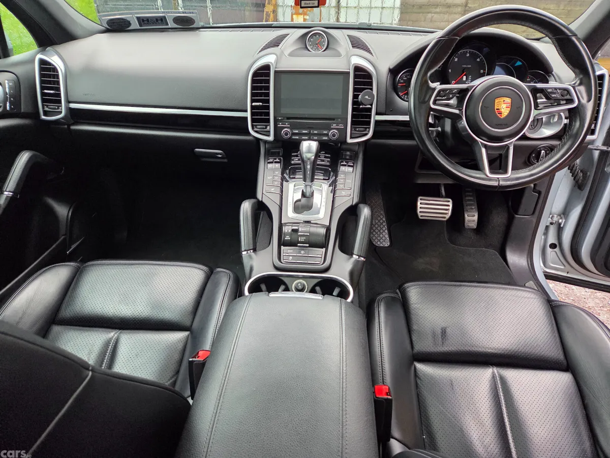 Porsche Cayenne Van, Diesel, 2018, Silver