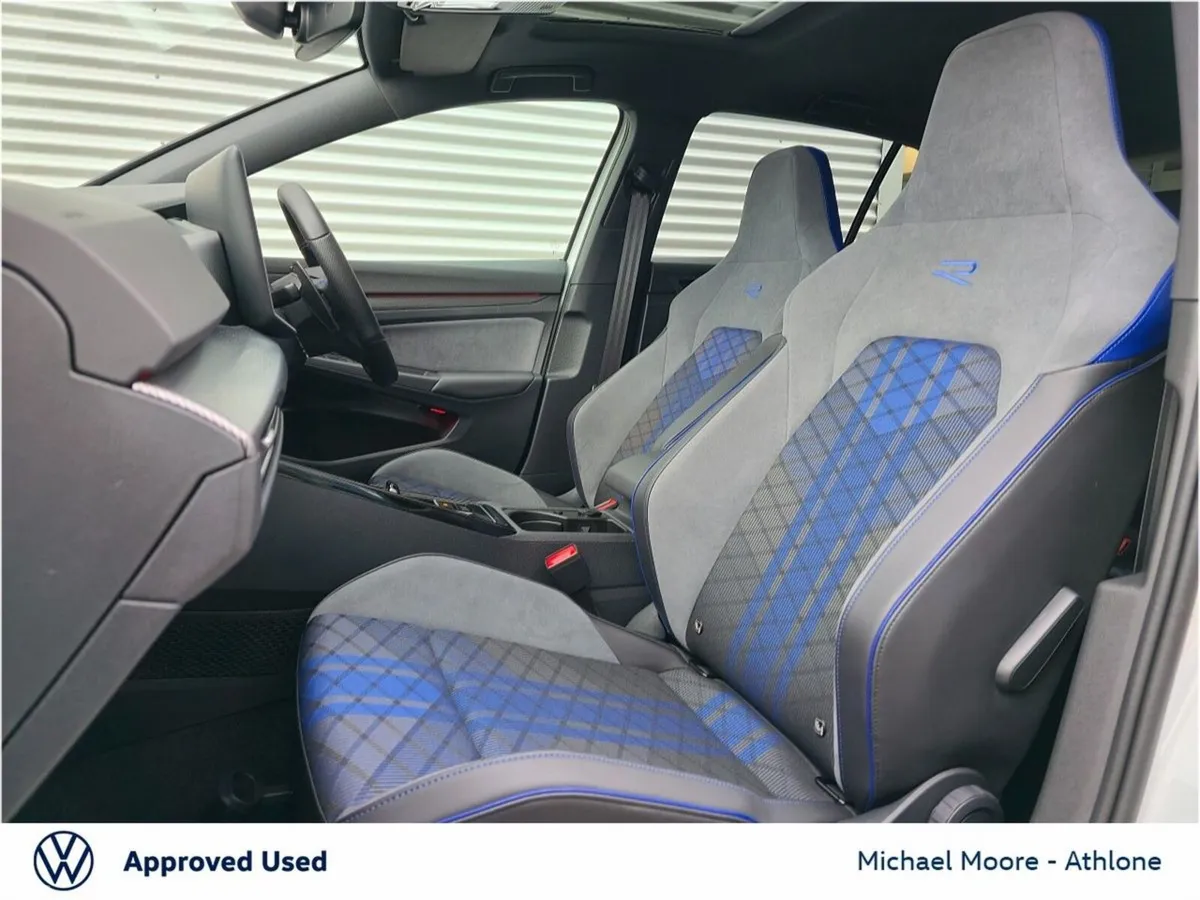 Volkswagen Golf Hatchback, Petrol, 2025, White