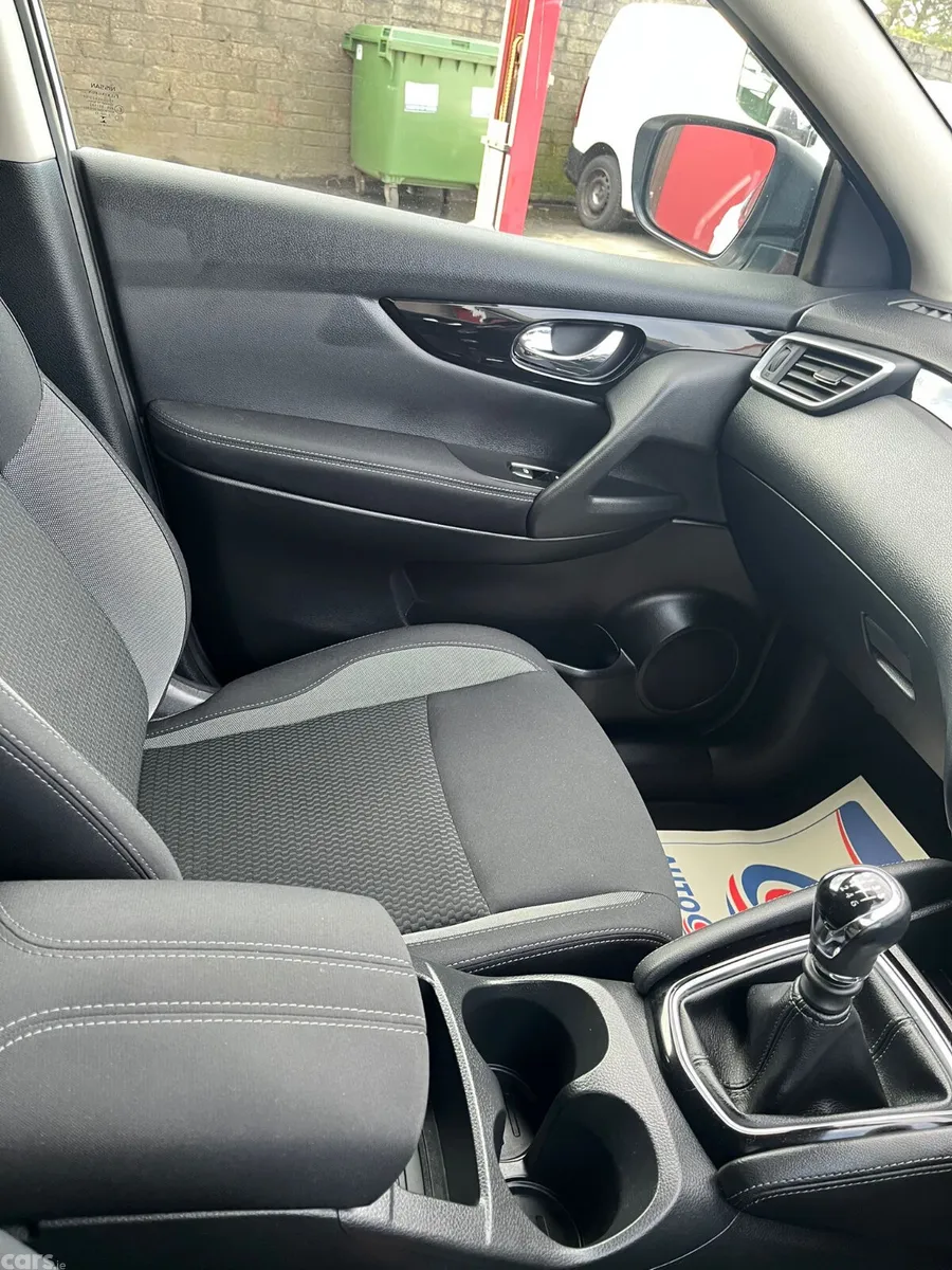 Nissan Qashqai MPV, Diesel, 2018, White