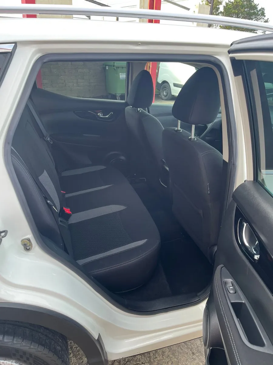 Nissan Qashqai MPV, Diesel, 2018, White