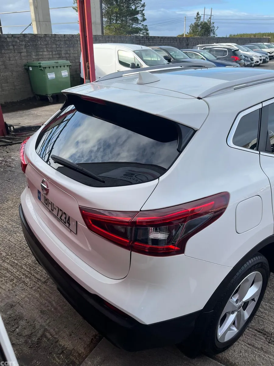 Nissan Qashqai MPV, Diesel, 2018, White