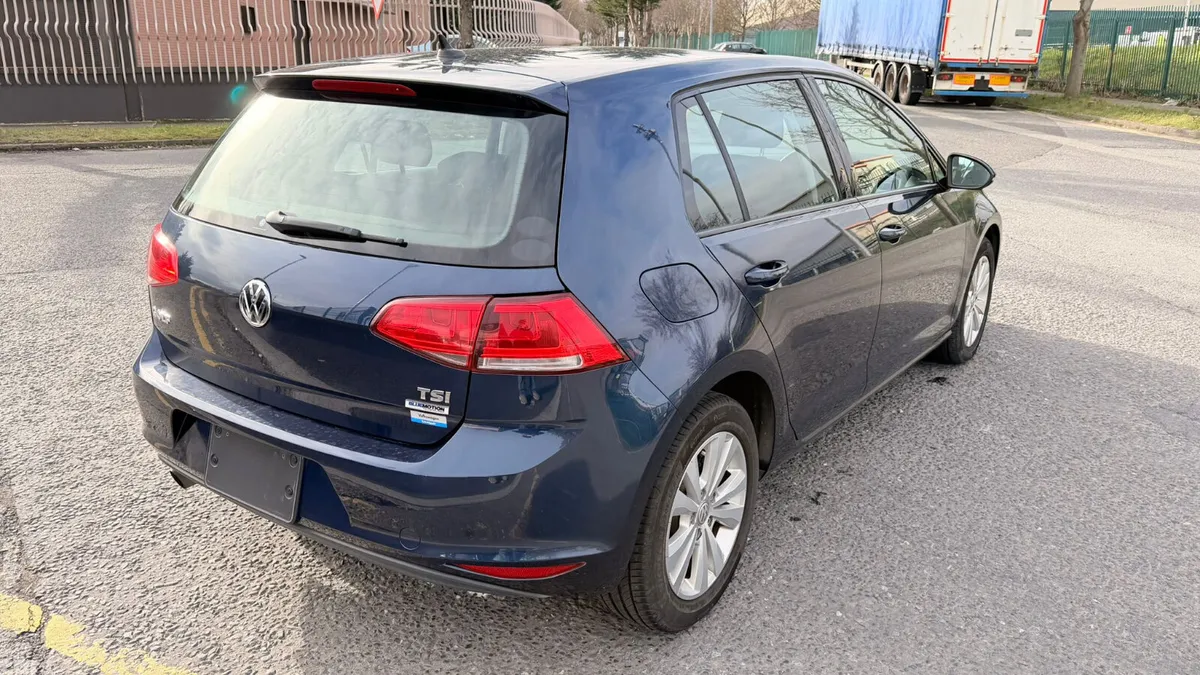 Volkswagen Golf Hatchback, Petrol, 2015, Blue
