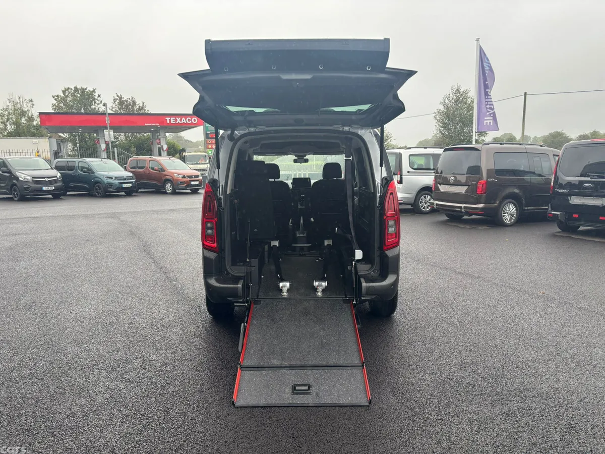 Citroen Berlingo MPV, Diesel, 2024, Grey