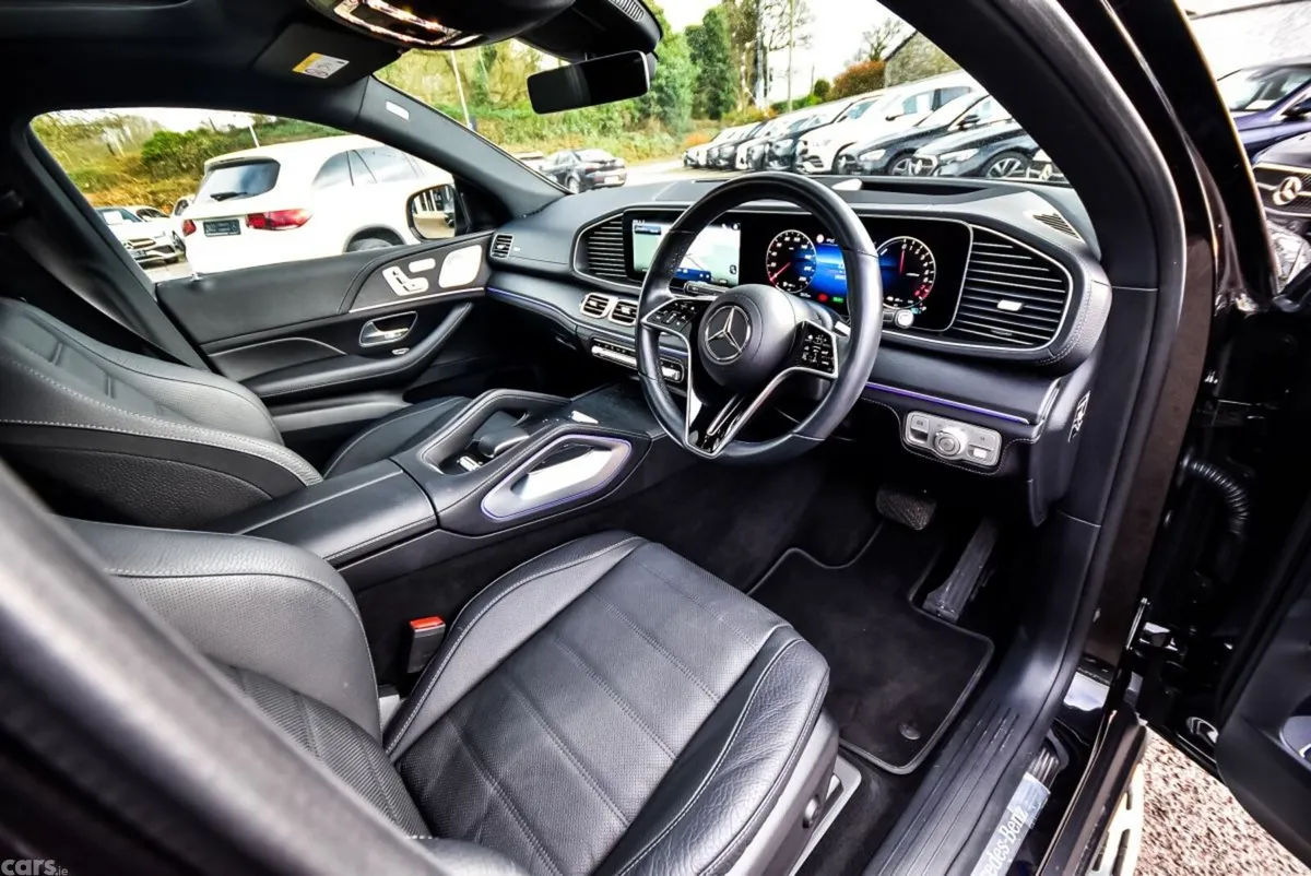 Mercedes-Benz GLE SUV, Petrol Plug-in Hybrid, 2025, Black