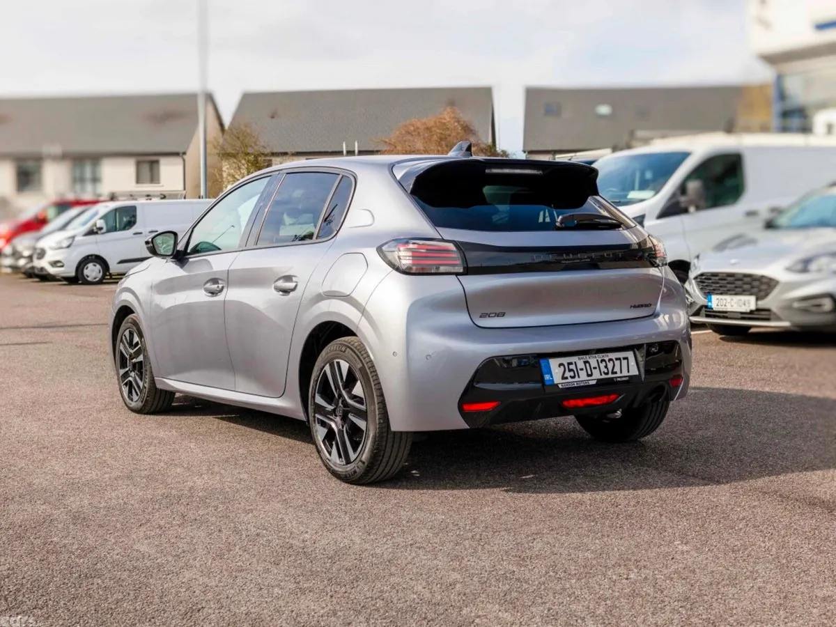 Peugeot 208 Hatchback, Petrol, 2025, Grey