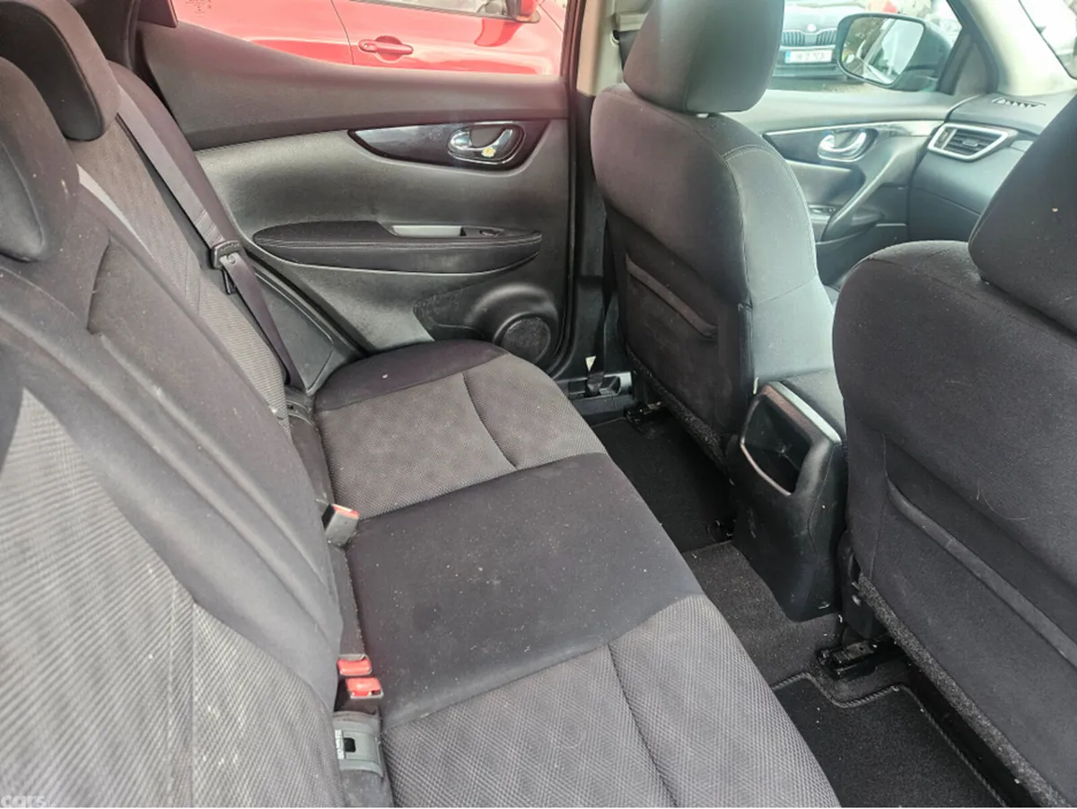 Nissan Qashqai MPV, Diesel, 2014, Brown
