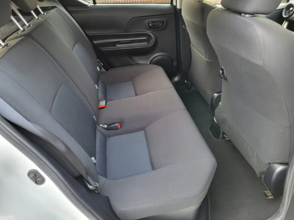 Toyota Aqua Hatchback, Petrol Hybrid, 2020, White