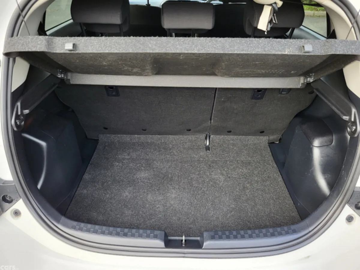 Toyota Aqua Hatchback, Petrol Hybrid, 2020, White