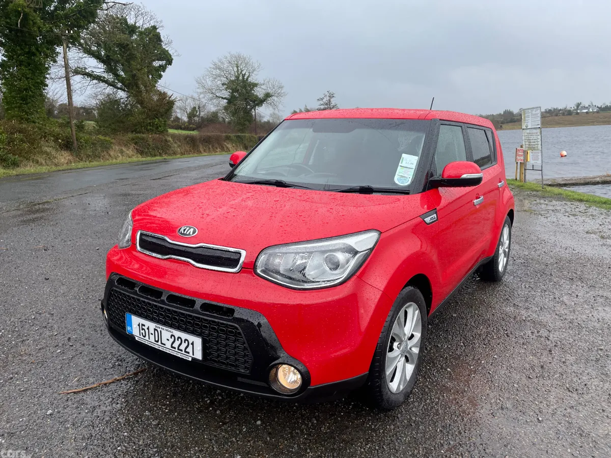 Kia Soul Hatchback, Diesel, 2015, Red