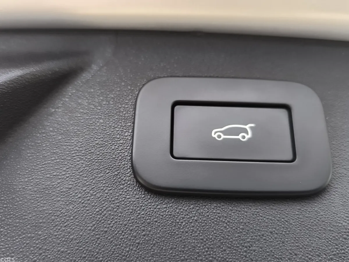 Land Rover Discovery Sport SUV, Petrol Plug-in Hybrid, 2023, Silver