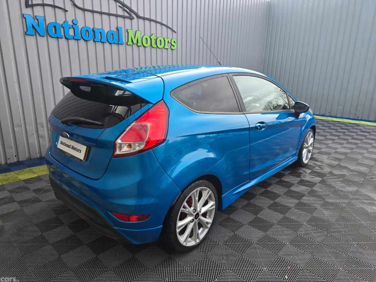 Ford Fiesta Hatchback, Petrol, 2015, Blue