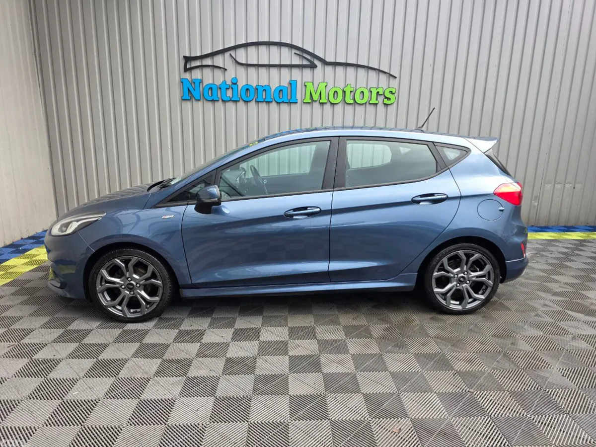 Ford Fiesta Hatchback, Petrol, 2019, Blue