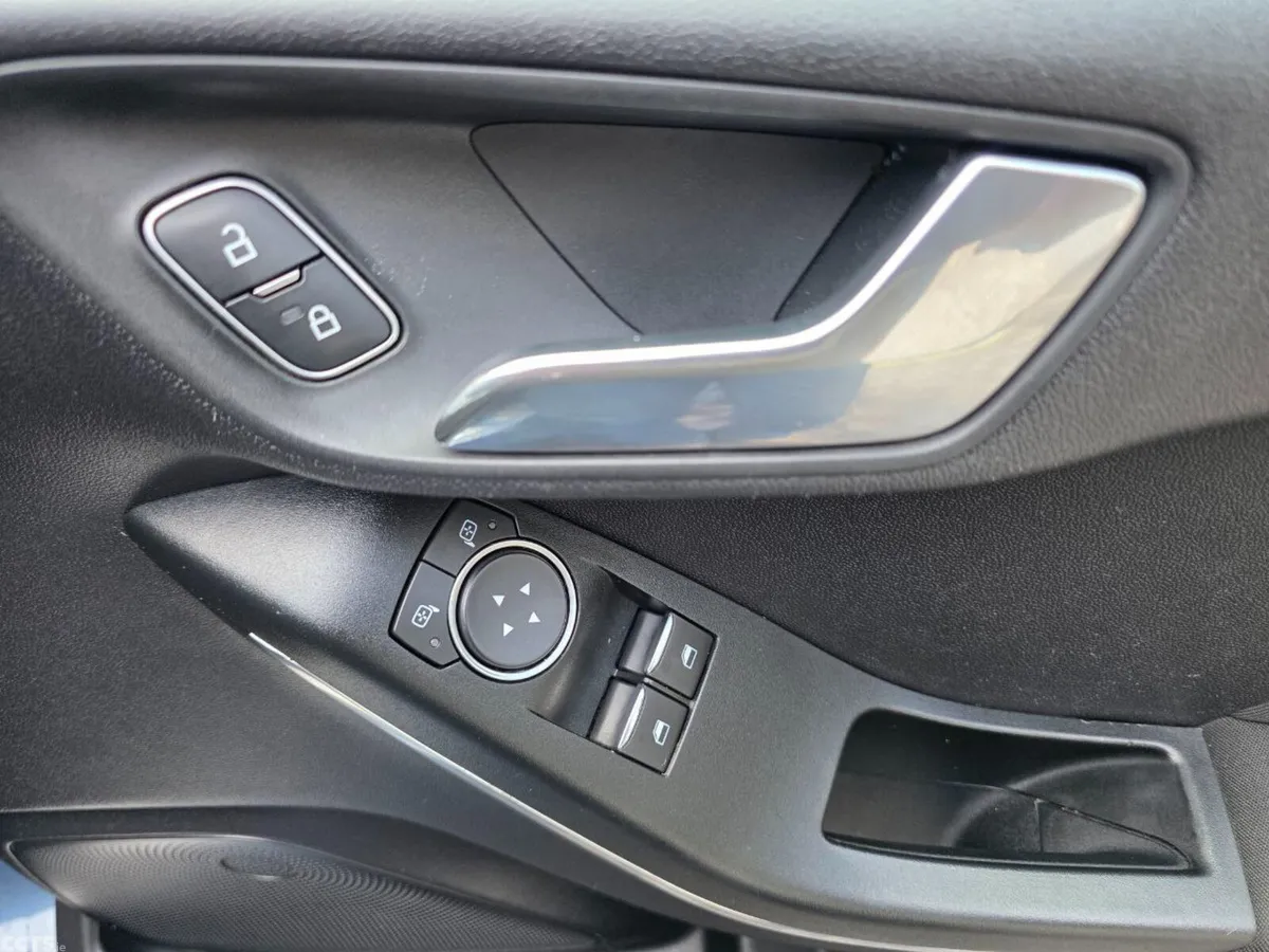 Ford Fiesta Hatchback, Petrol, 2019, Blue