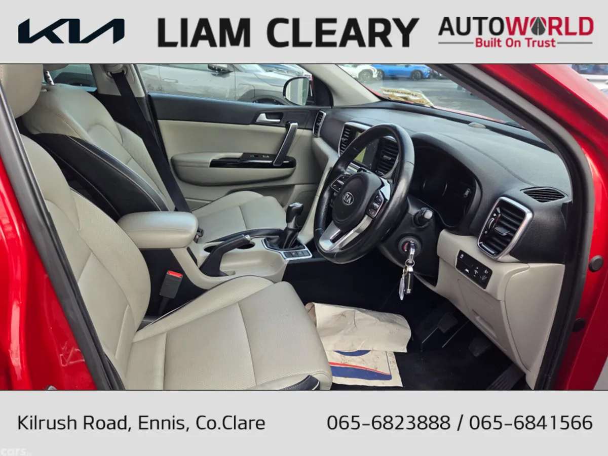 Kia Sportage MPV, Diesel Hybrid, 2020, Red