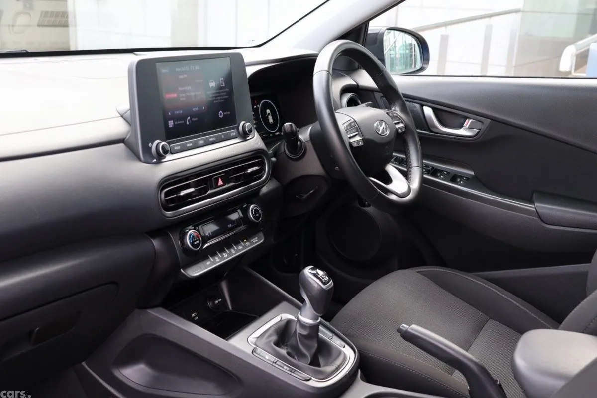 Hyundai KONA MPV, Diesel, 2021, Blue