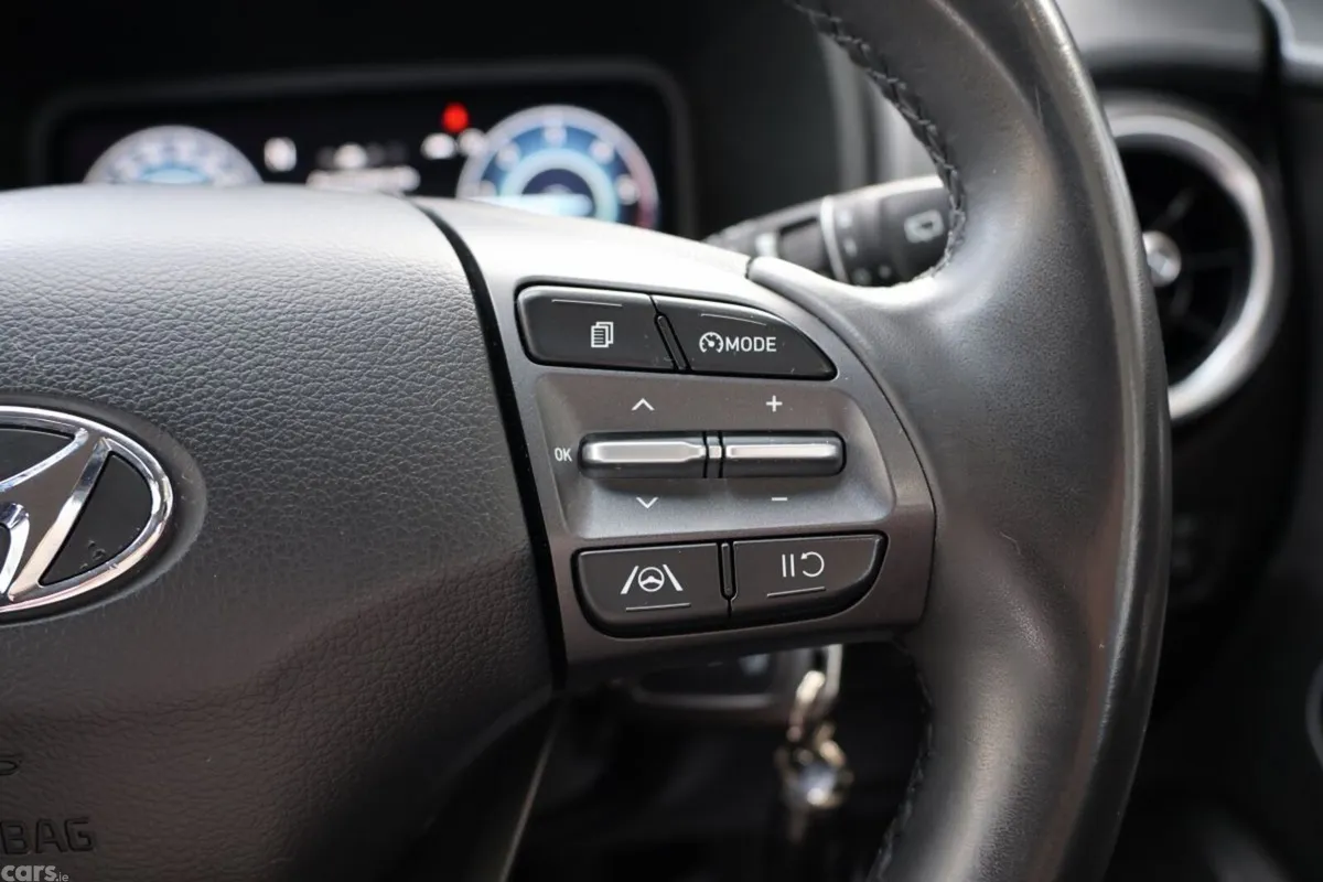 Hyundai KONA MPV, Diesel, 2021, Blue