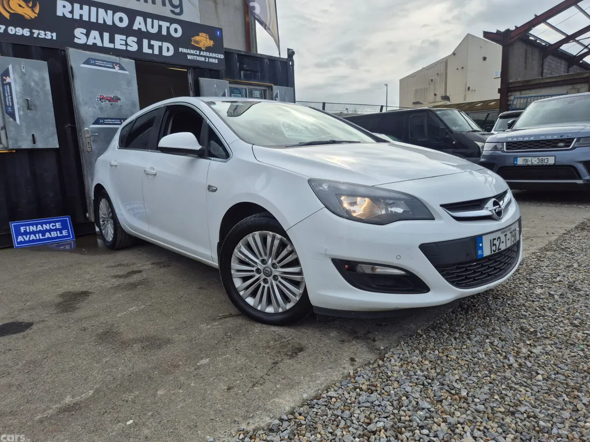 Opel Astra Hatchback, Diesel, 2015, White