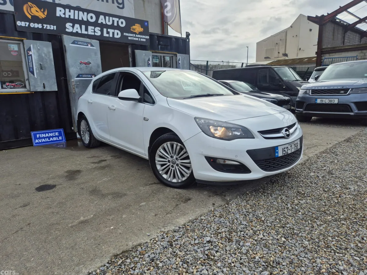 Opel Astra Hatchback, Diesel, 2015, White