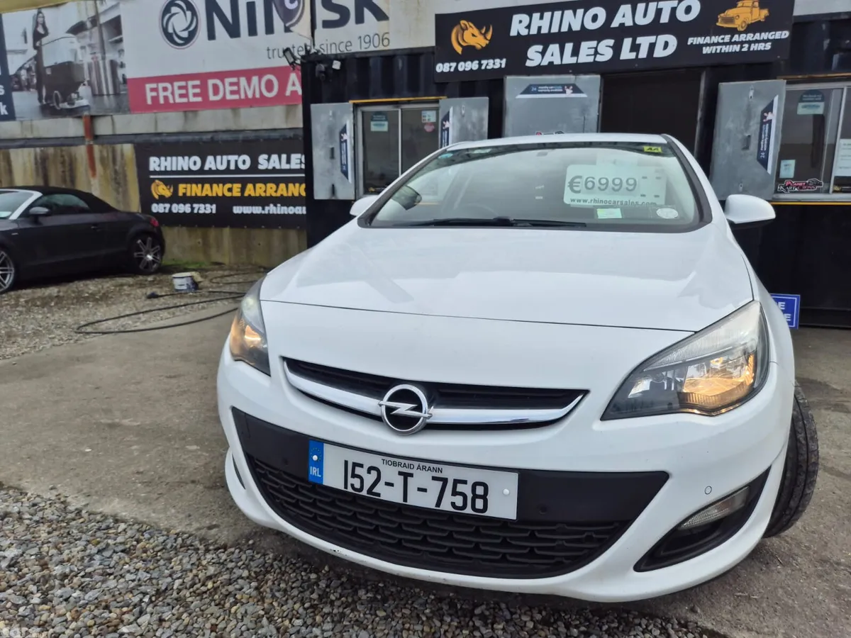 Opel Astra Hatchback, Diesel, 2015, White