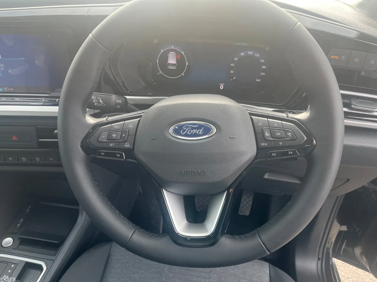 Ford Tourneo Connect MPV, Diesel, 2026, Black