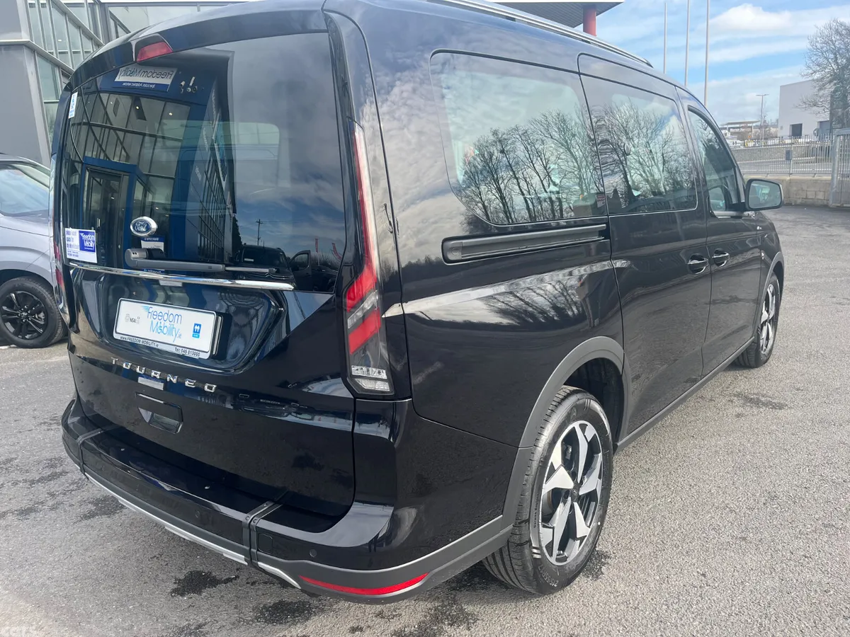 Ford Tourneo Connect MPV, Diesel, 2026, Black