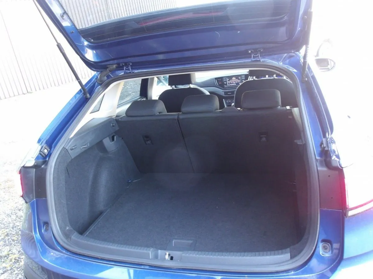 Volkswagen Taigo SUV, Petrol, 2022, Blue