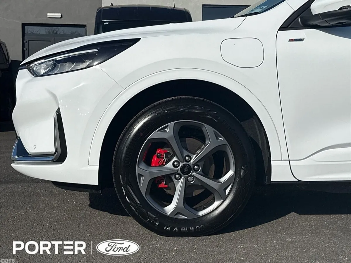 Ford Kuga SUV, Petrol Plug-in Hybrid, 2026, White