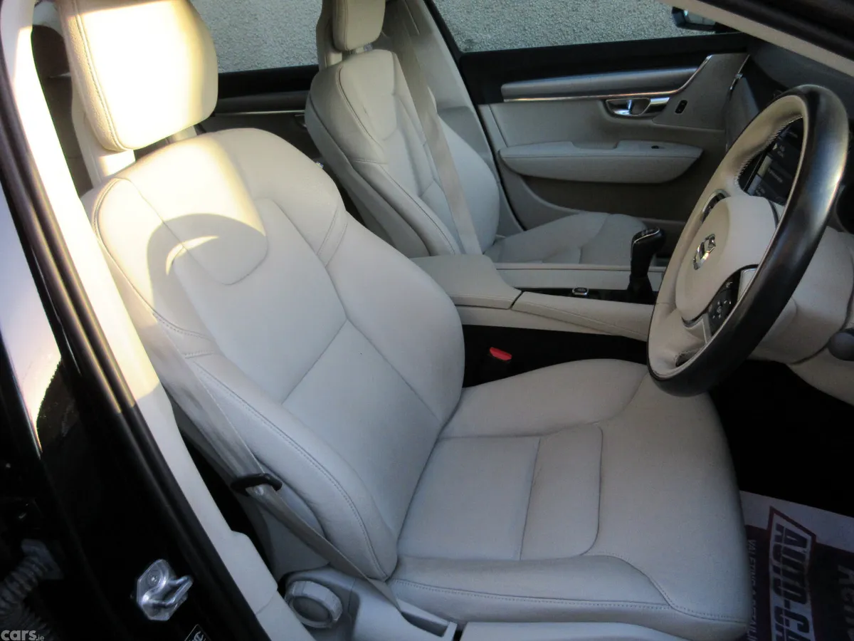 Volvo S90 Saloon, Diesel, 2019, Black