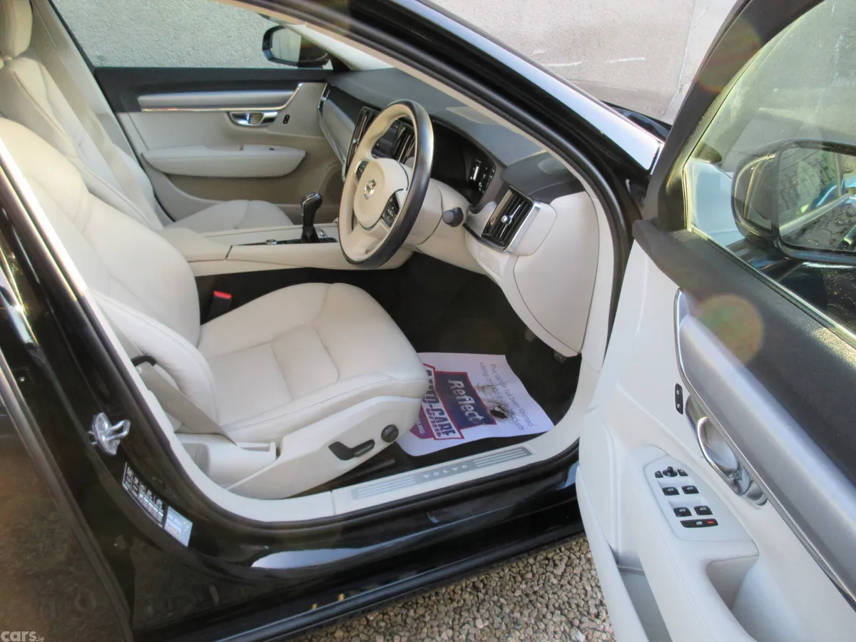 Volvo S90 Saloon, Diesel, 2019, Black