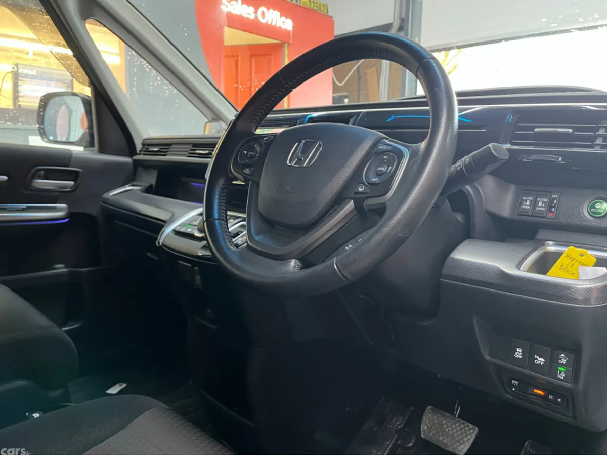 Honda Stepwagon MPV, Petrol Hybrid, 2019, Black