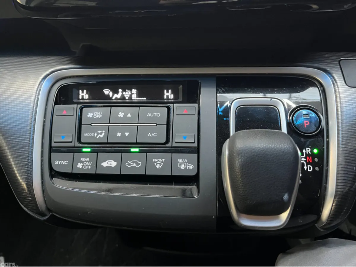 Honda Stepwagon MPV, Petrol Hybrid, 2019, Black