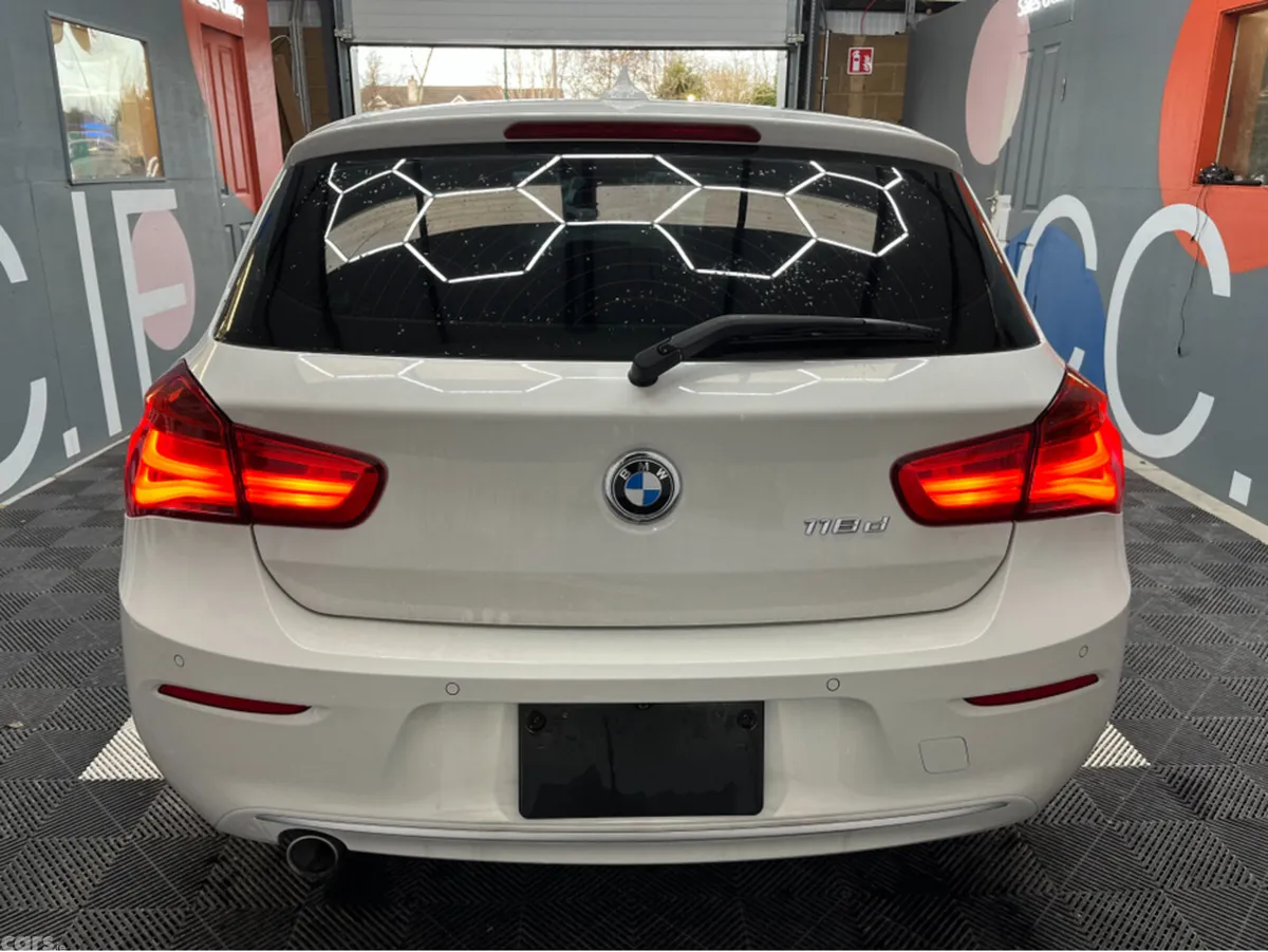 BMW 1-Series Hatchback, Diesel, 2017, White