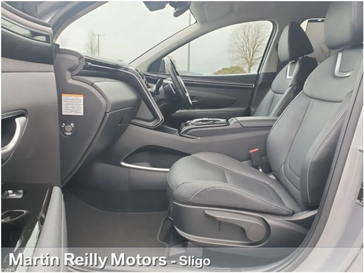 Hyundai Tucson MPV, Petrol Plug-in Hybrid, 2023, Grey