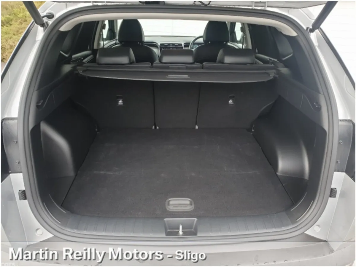 Hyundai Tucson MPV, Petrol Plug-in Hybrid, 2023, Grey