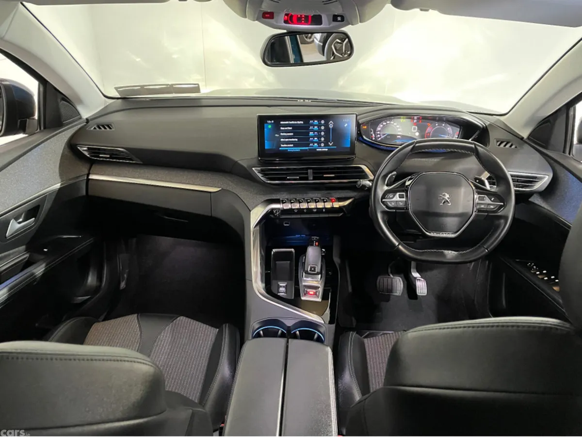 Peugeot 3008 MPV, Diesel, 2021, Blue