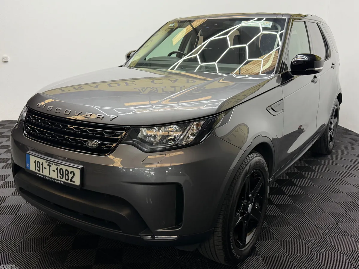 Land Rover Discovery SUV, Diesel, 2019, Grey