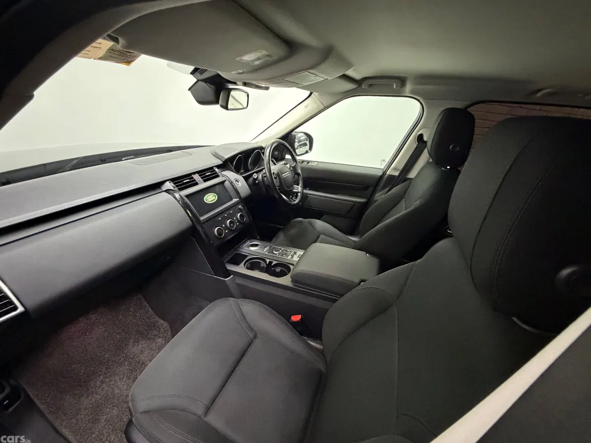 Land Rover Discovery SUV, Diesel, 2019, Grey
