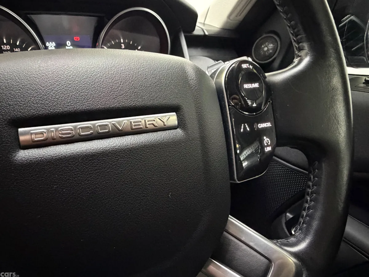 Land Rover Discovery SUV, Diesel, 2019, Grey