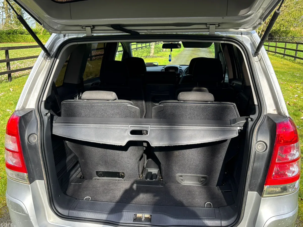 Vauxhall Zafira MPV, Diesel, 2013, Silver