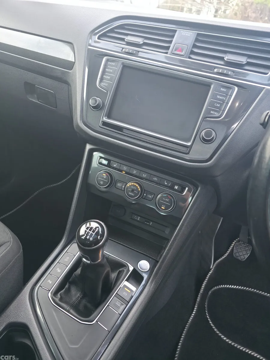 Volkswagen Tiguan SUV, Diesel, 2017, White