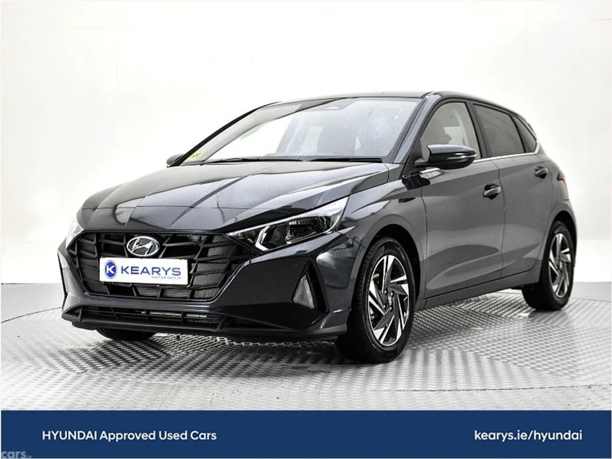 Hyundai i20 Hatchback, Petrol, 2023, Grey