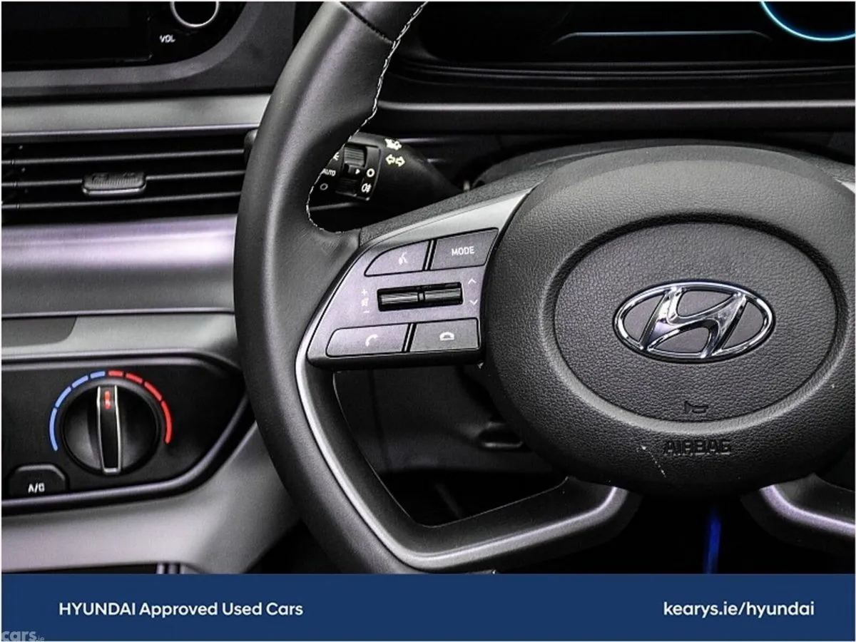 Hyundai i20 Hatchback, Petrol, 2023, Grey
