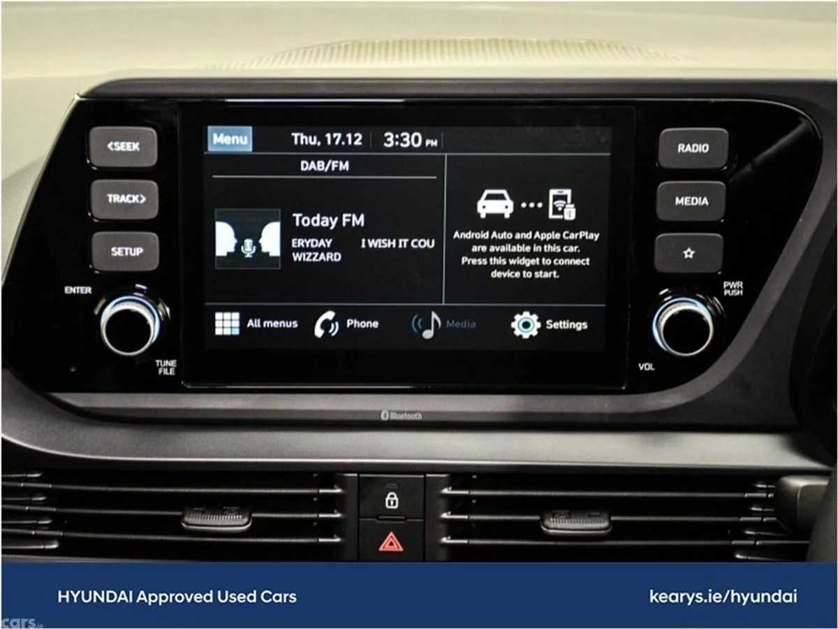 Hyundai i20 Hatchback, Petrol, 2023, Grey