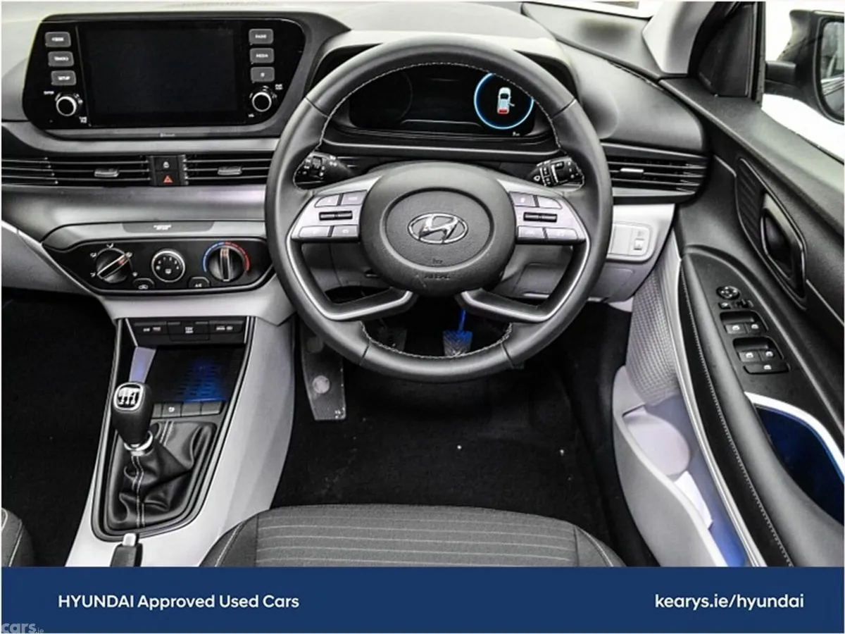 Hyundai i20 Hatchback, Petrol, 2023, Grey