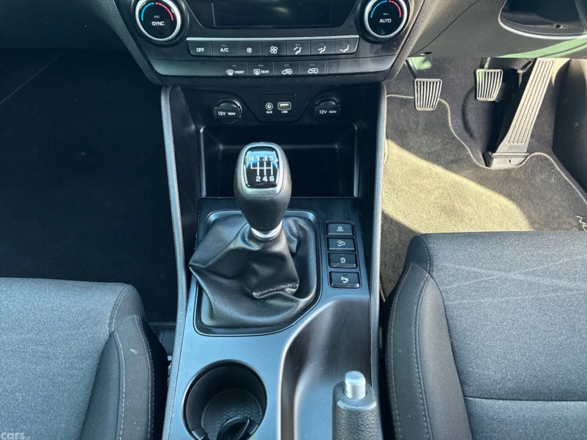 Hyundai Tucson MPV, Diesel, 2019, Blue