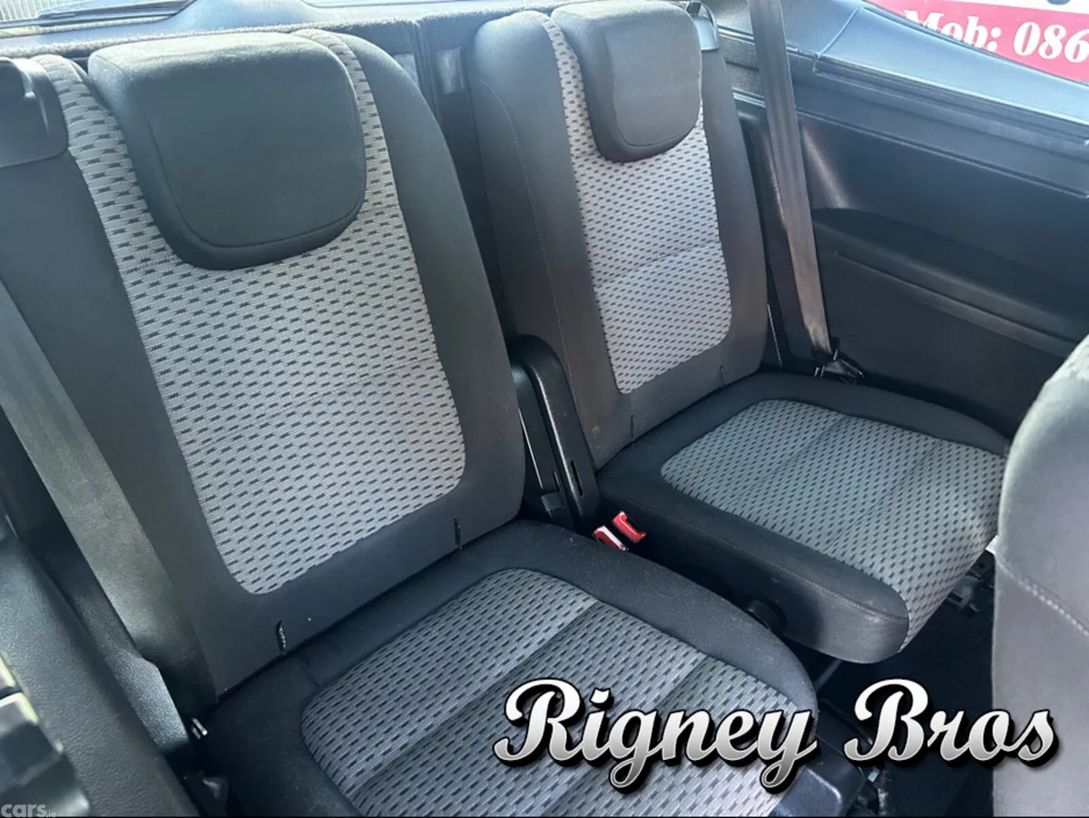 Volkswagen Sharan MPV, Diesel, 2011, Silver